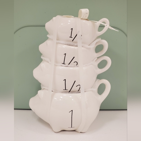 Rae Dunn Other - New Rae Dunn white ceramic piggy measuring cup set